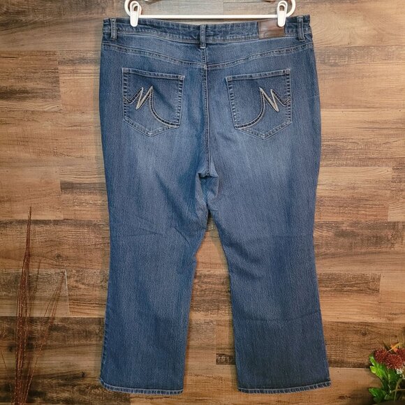 Maurices Jeans 22 S Relaxed Straight High Rise Medium Light Wash Stretch - Picture 1 of 10